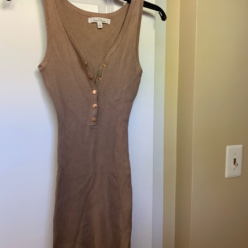 Cute skin tight above knee length dress!